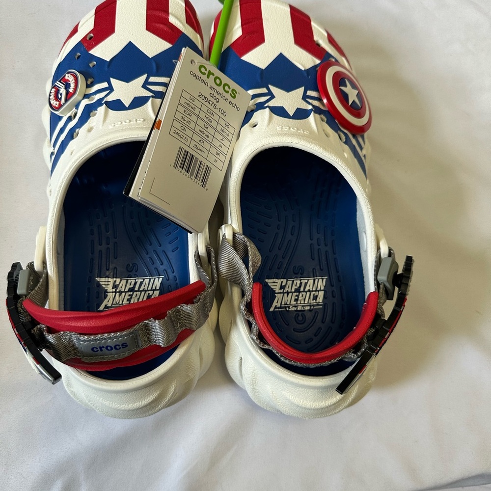 CROCS UNISEX - Captain America Echo Clog - White, Red and Blue Size: 8W - 6M - Picture 10 of 12